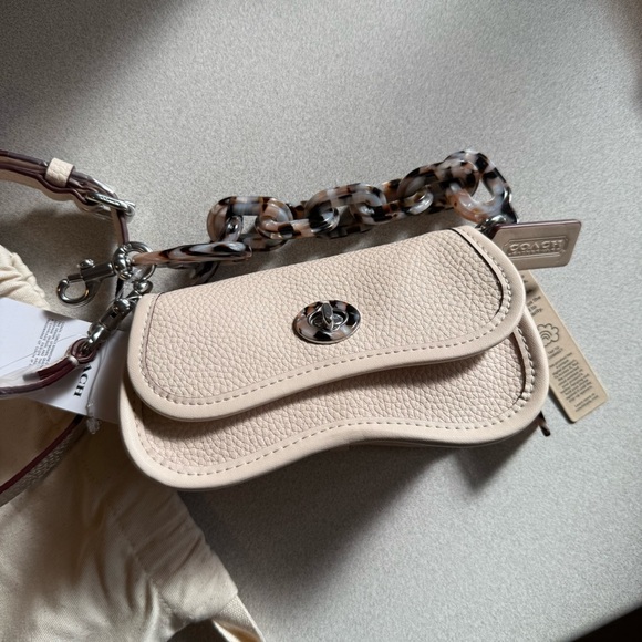 Coachtopia Cream Micro Wavy Dinky Bag with Chain Strap - Picture 1 of 7